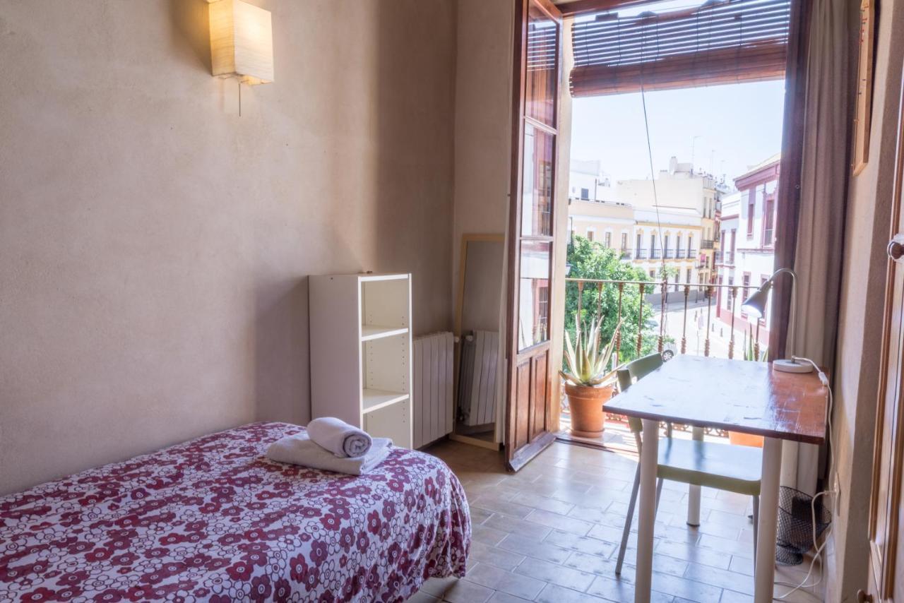 Alameda Rooms Севиля Екстериор снимка